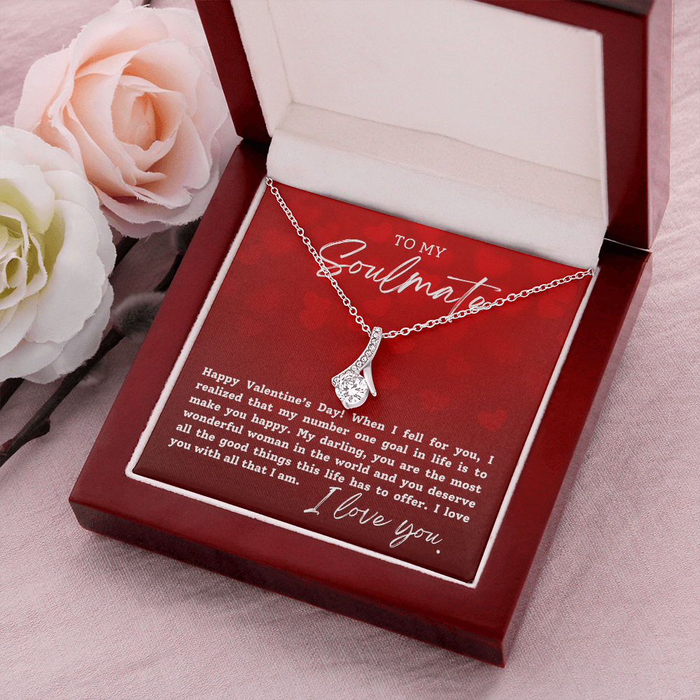 To My Soulmate With Hearts : Alluring Beauty Necklace